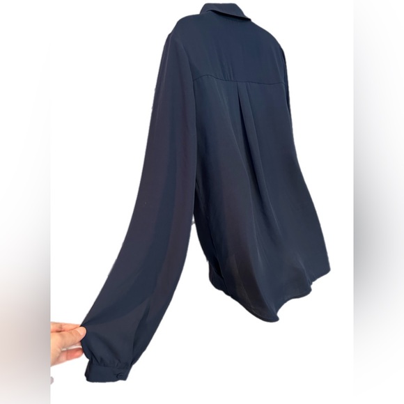 Daniel Rainn Navy Blue top - Picture 5 of 6